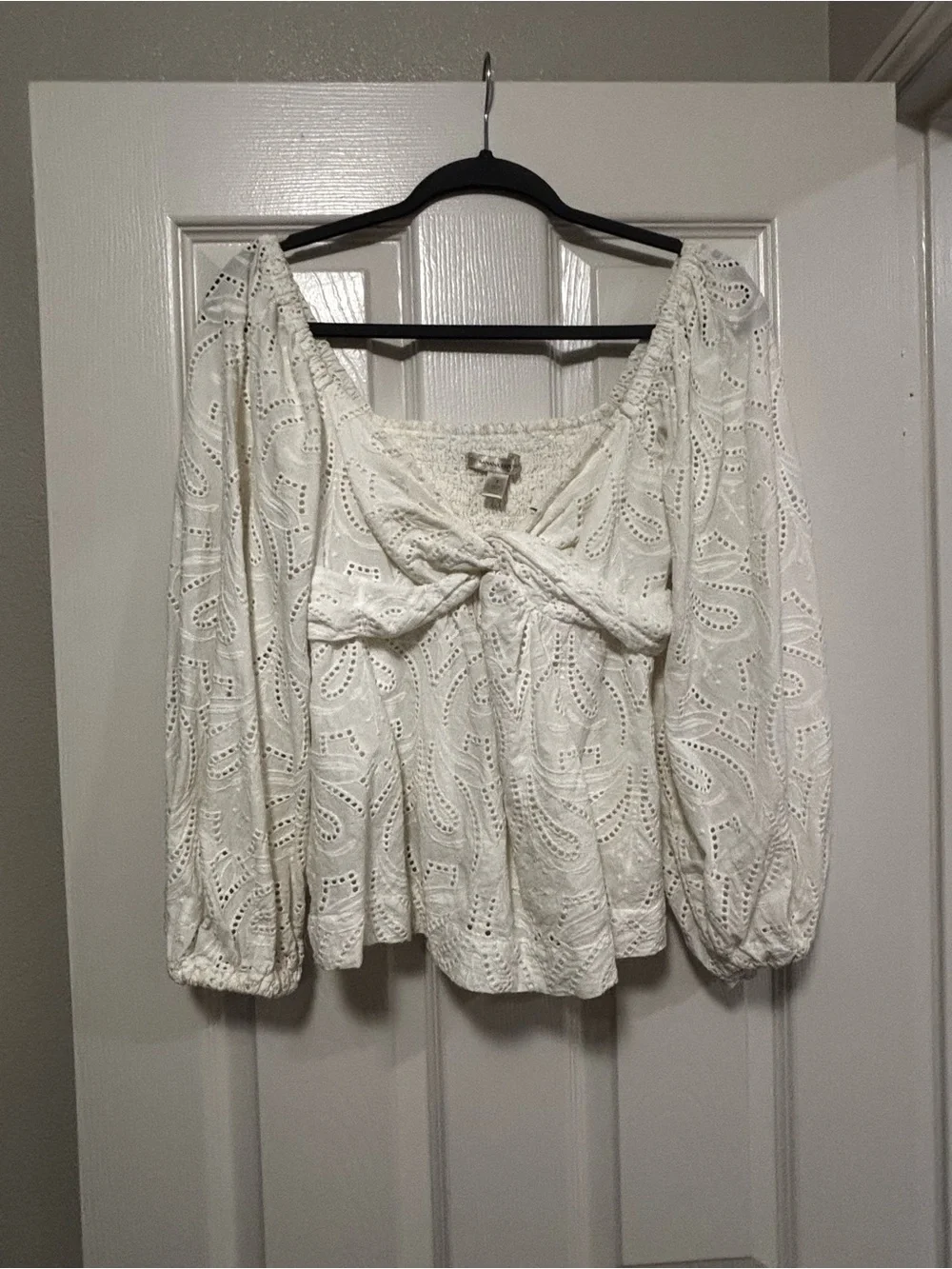Banana Republic Ivory Eyelet Tie-Front Peasant Blouse